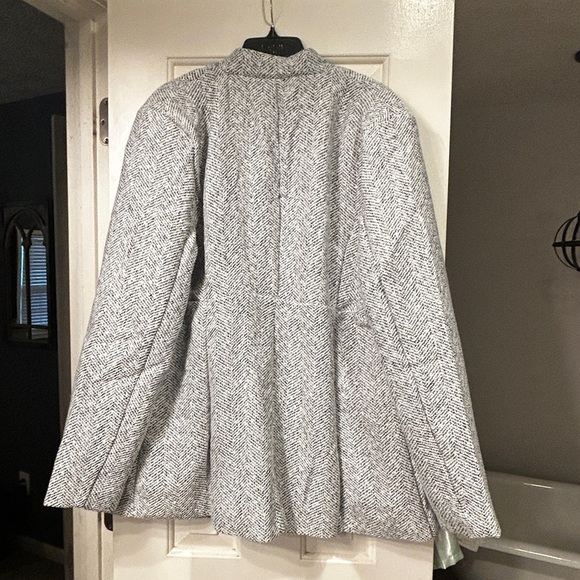 NWOT Vici Collection Tayshia gray herringbone open front blazer coat - Picture 5 of 5